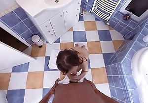 TmwPOV porn  - Linda Weasley - Bathroom quickie sex