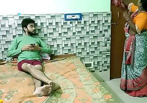 Indian legal age teenager young man fucking with hot beautiful maid Bhabhi! Uncut homemade sex