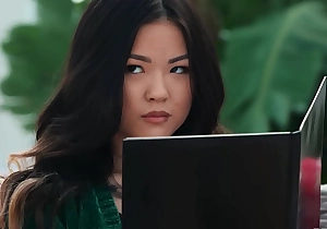 Baiting Him - Lulu Chu / Brazzers  / stream full from www.zzfull.com/runs