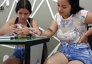 Estudiante abby se pone caliente y me folla por buenas calificaciones - Mar 15, 2024