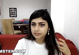 Camster - mia khalifa's livecam bends essentially onwards she's get-at-able